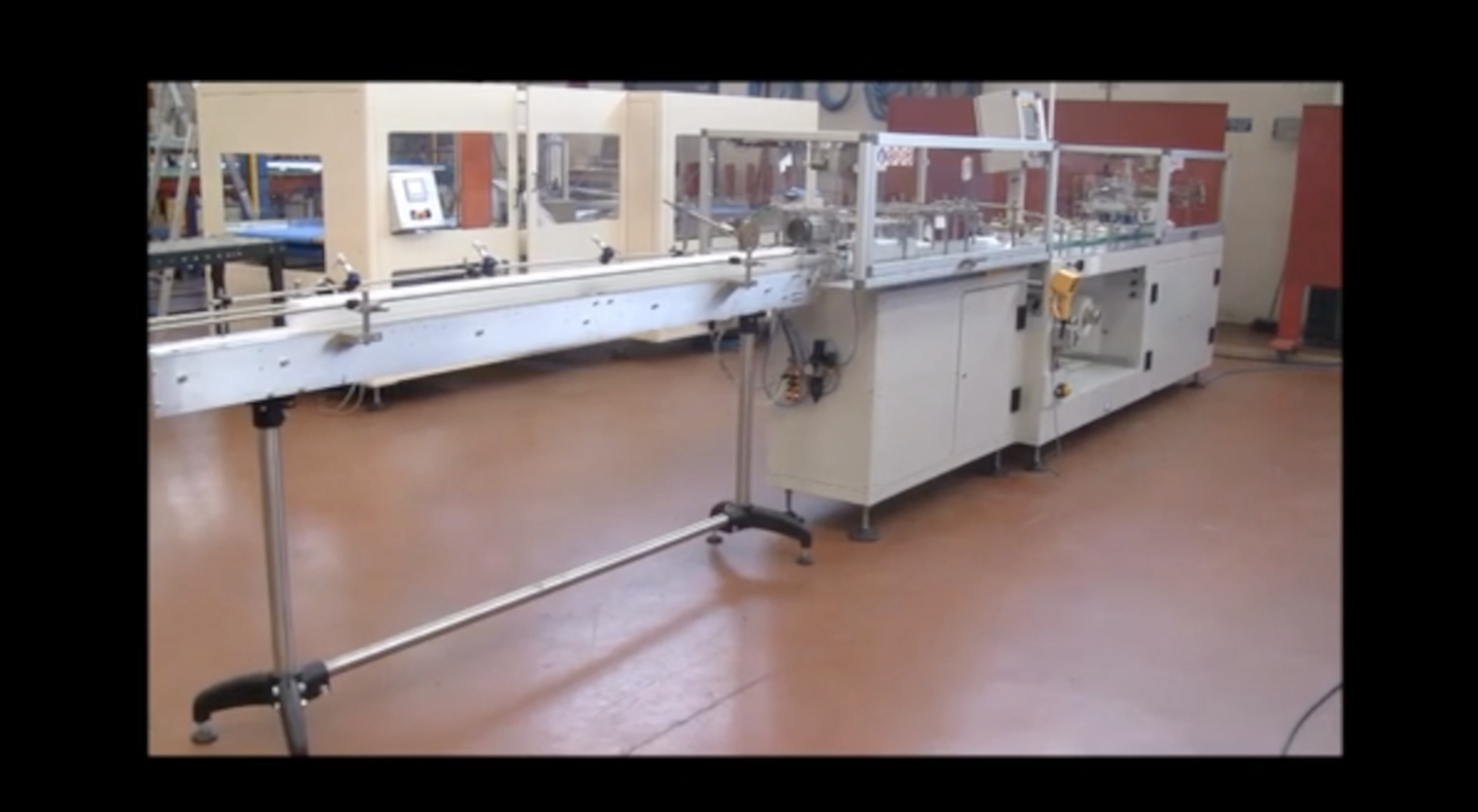Empacadora horizontal de vasos con contador